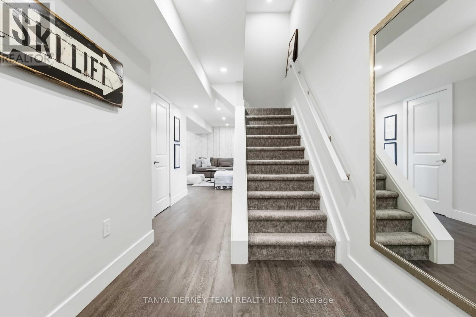 106 Sycamore Street, Blue Mountains, Ontario  L9Y 4E2 - Photo 29 - X13064878