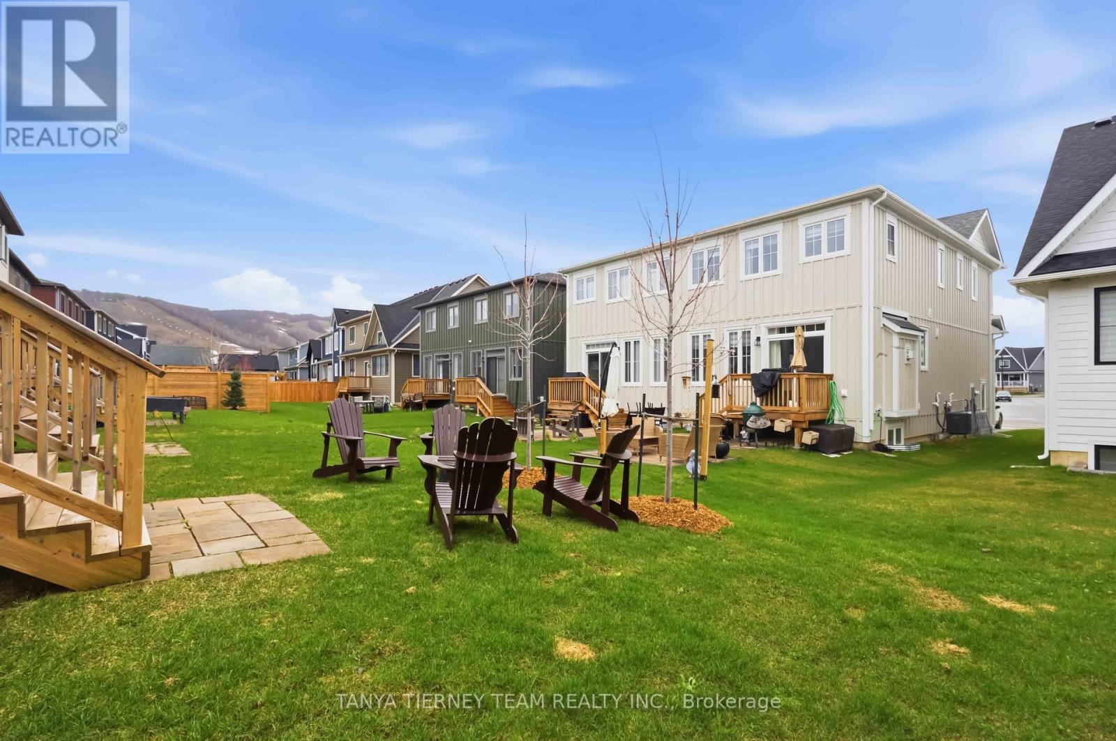 106 Sycamore Street, Blue Mountains, Ontario  L9Y 4E2 - Photo 36 - X13064878