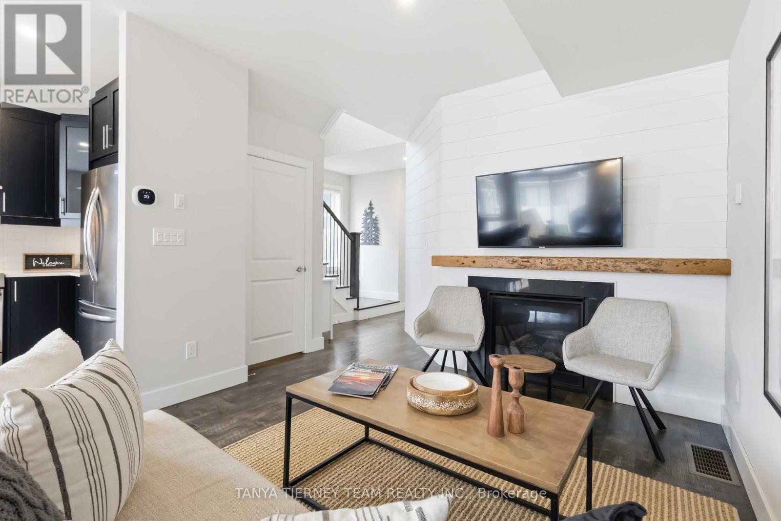 106 Sycamore Street, Blue Mountains, Ontario  L9Y 4E2 - Photo 8 - X13064878
