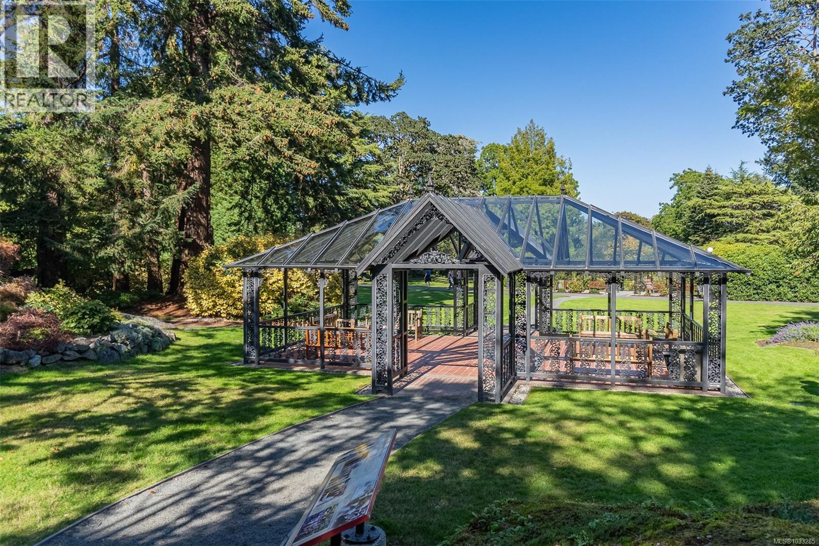 103 1807 Oak Bay Ave, Victoria, British Columbia  V8R 1C1 - Photo 41 - 1033285