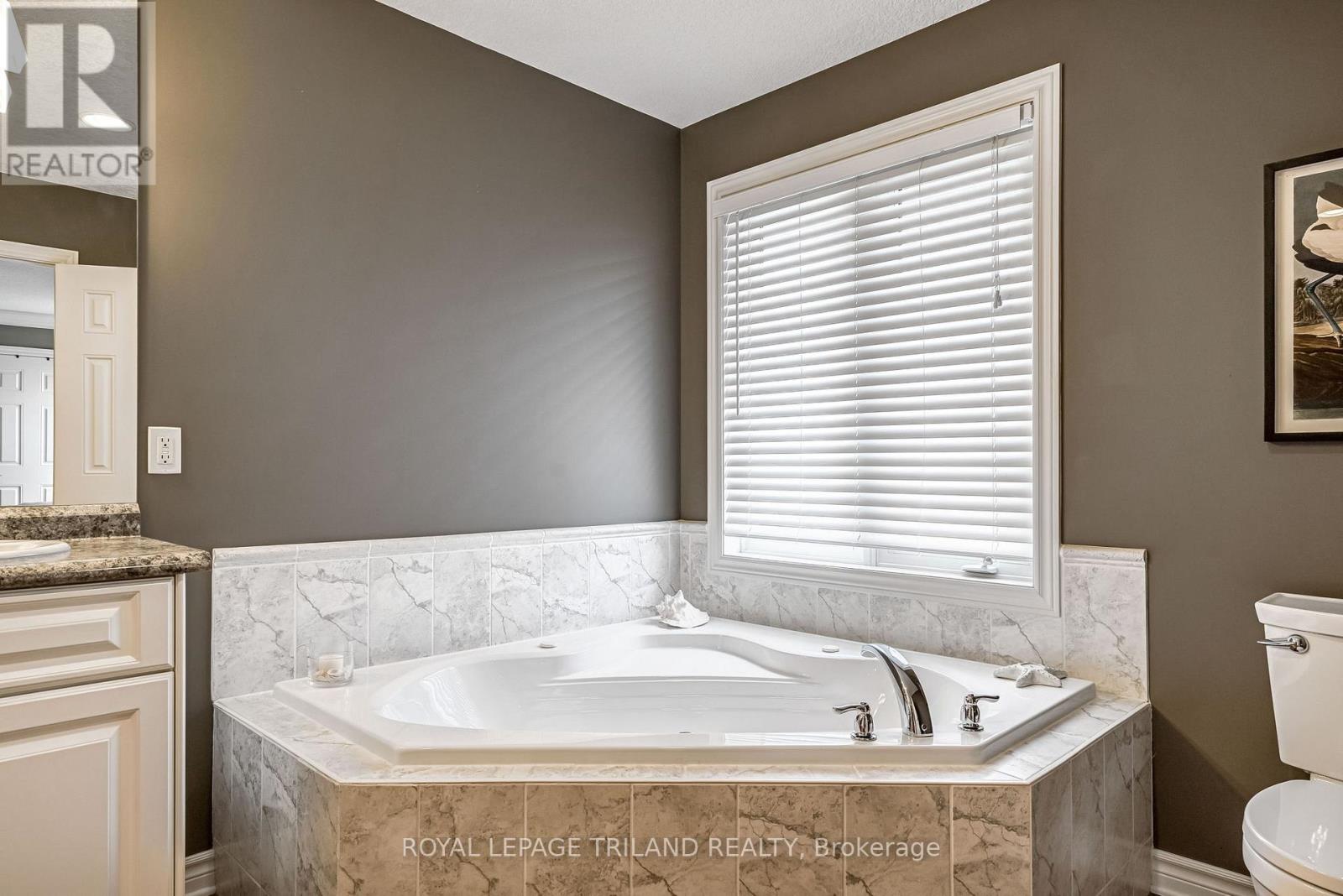 486 Plane Tree Drive, London North, Ontario  N6G 5L6 - Photo 28 - X13064928