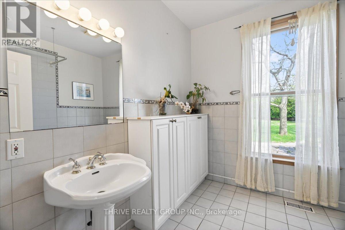 24992 Crinan Line, West Elgin, Ontario  N0L 2P0 - Photo 26 - X13065002
