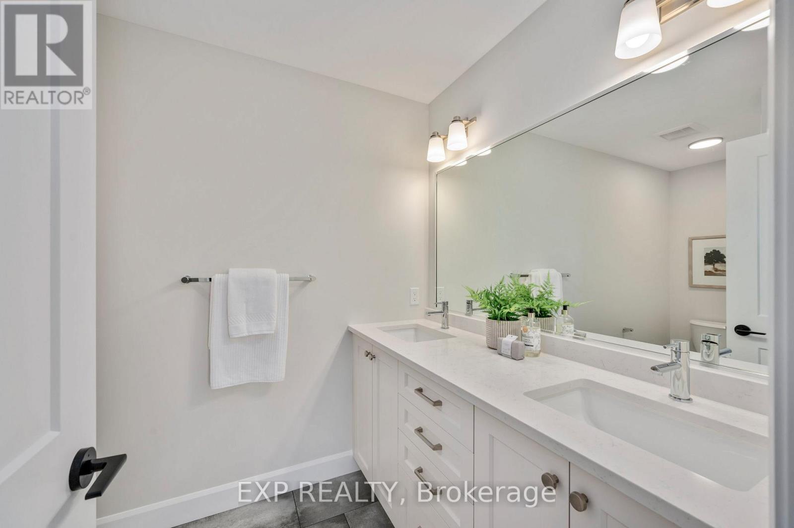 2048 Wickerson Road, London South, Ontario  N6K 5C4 - Photo 31 - X13065022