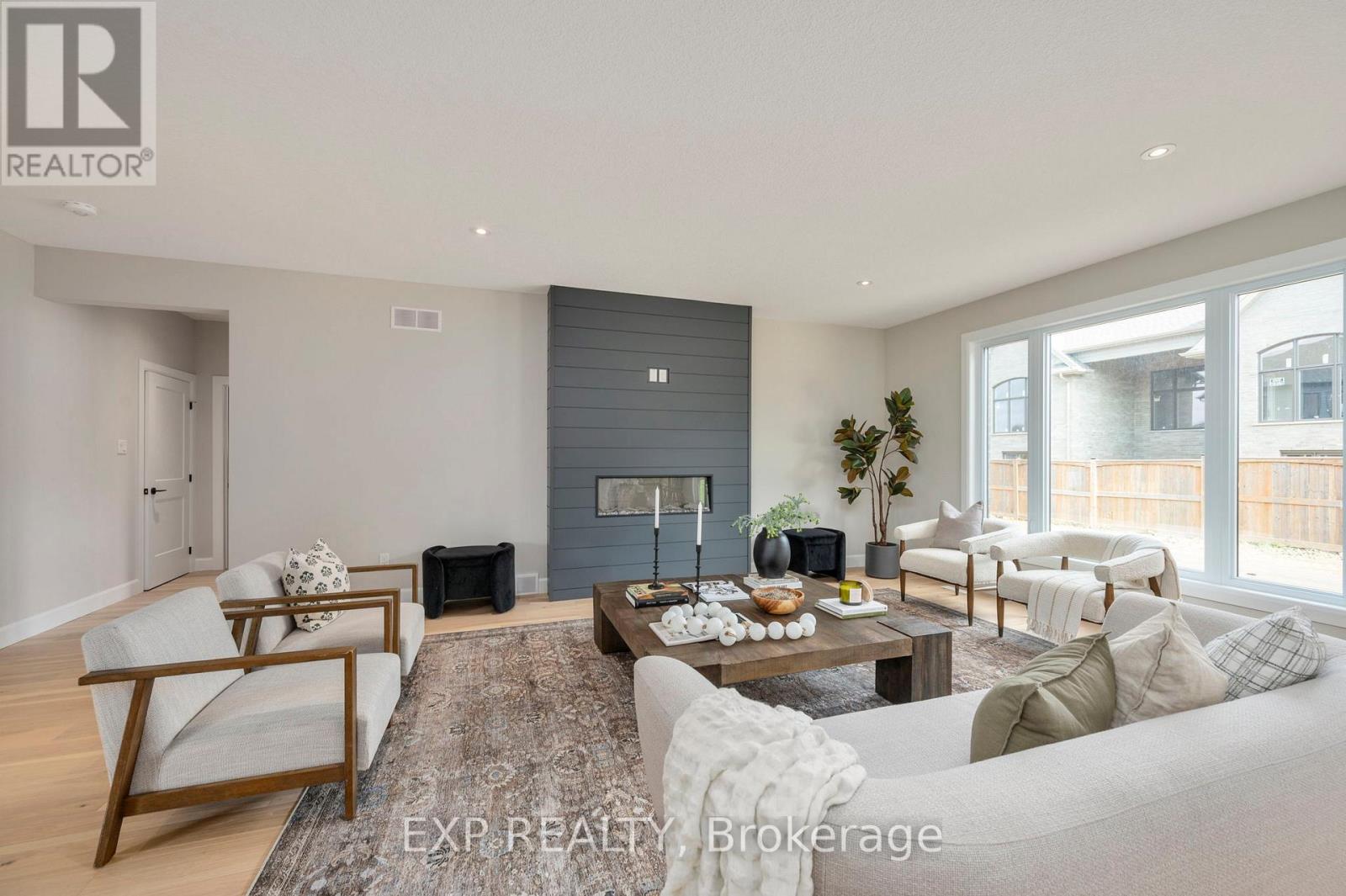 2048 Wickerson Road, London South, Ontario  N6K 5C4 - Photo 5 - X13065022