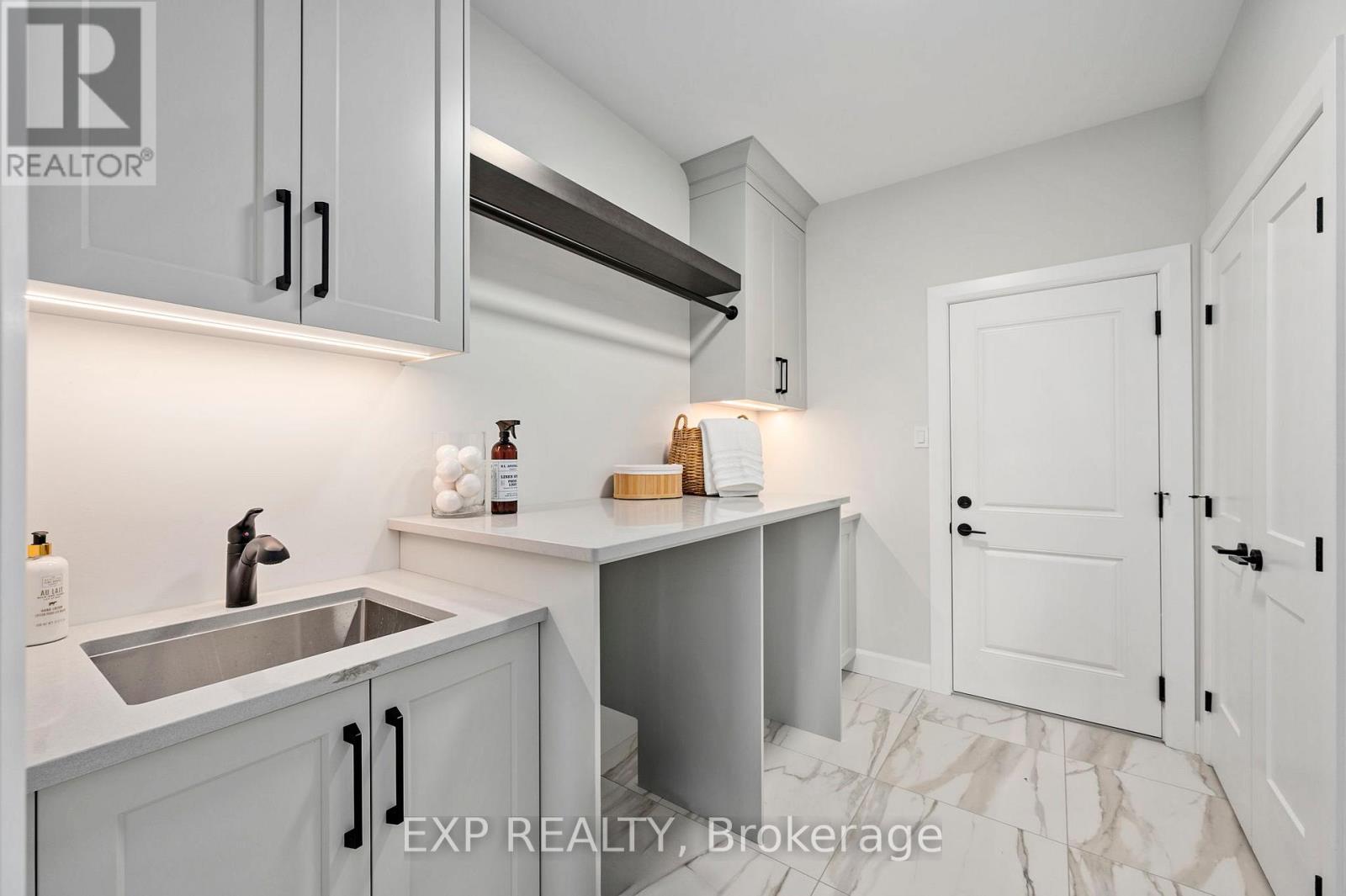 2052 Wickerson Road, London South, Ontario  N6K 4R6 - Photo 23 - X13065064