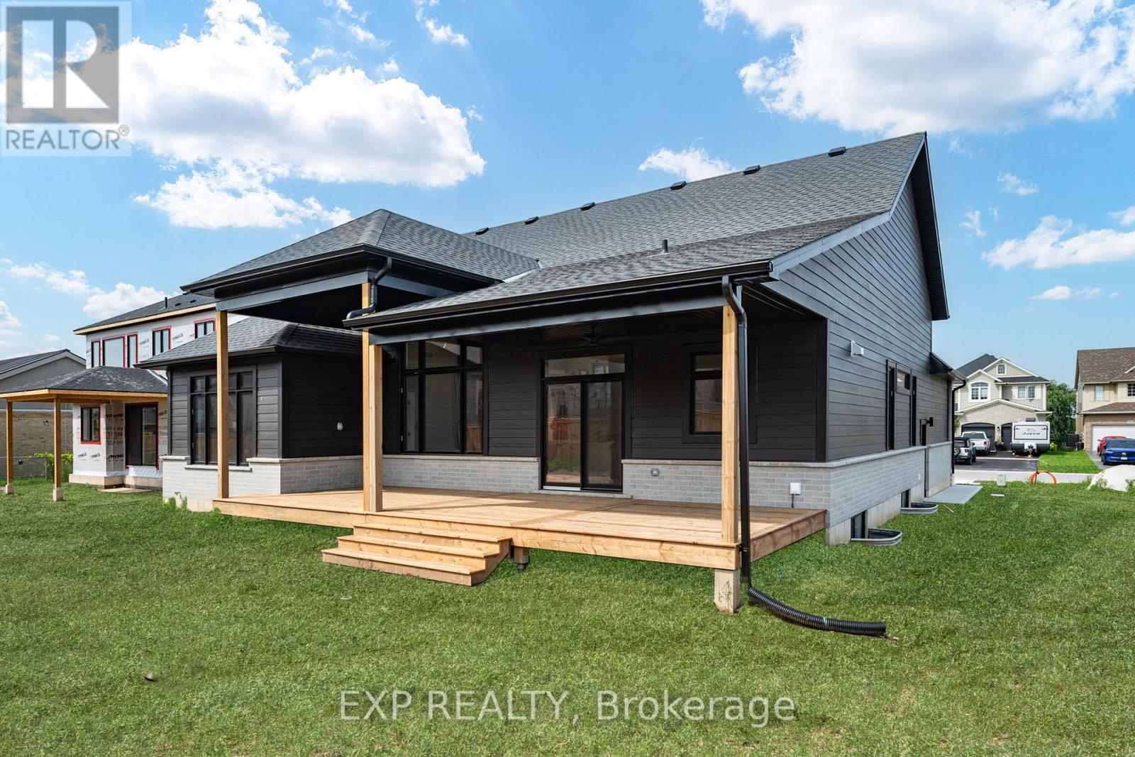 2052 Wickerson Road, London South, Ontario  N6K 4R6 - Photo 33 - X13065064