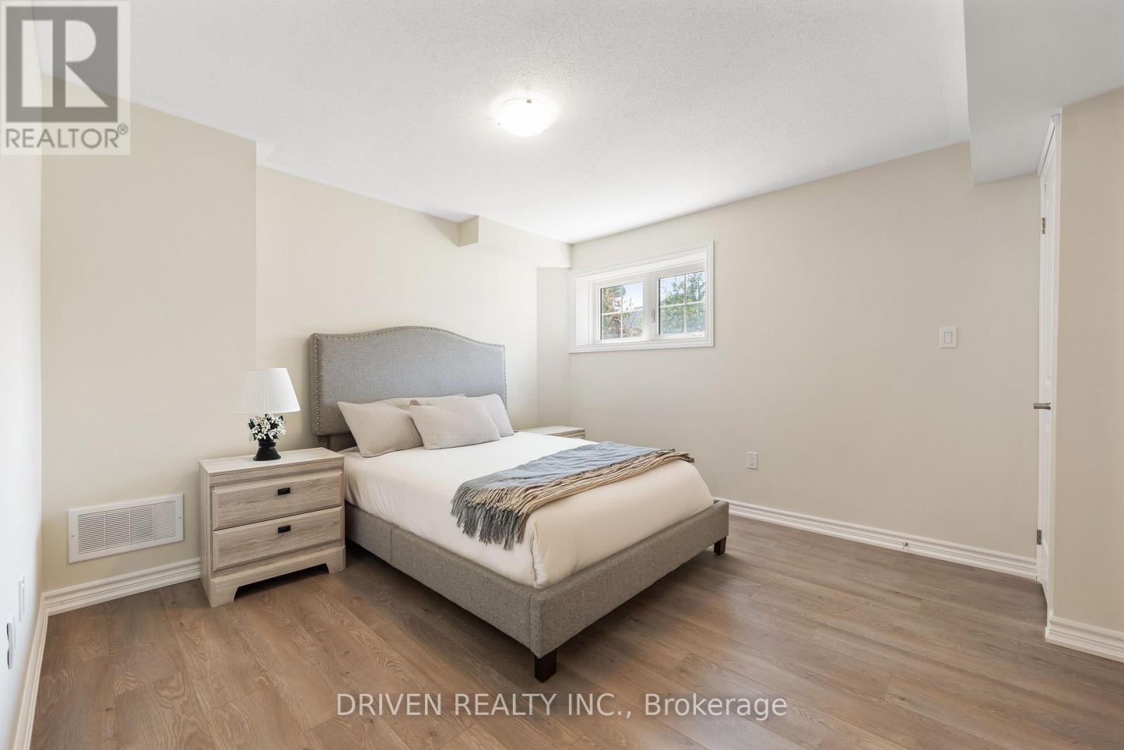 B - 57 Westbury Road, Wasaga Beach, Ontario  L9Z 2N8 - Photo 4 - S13065102