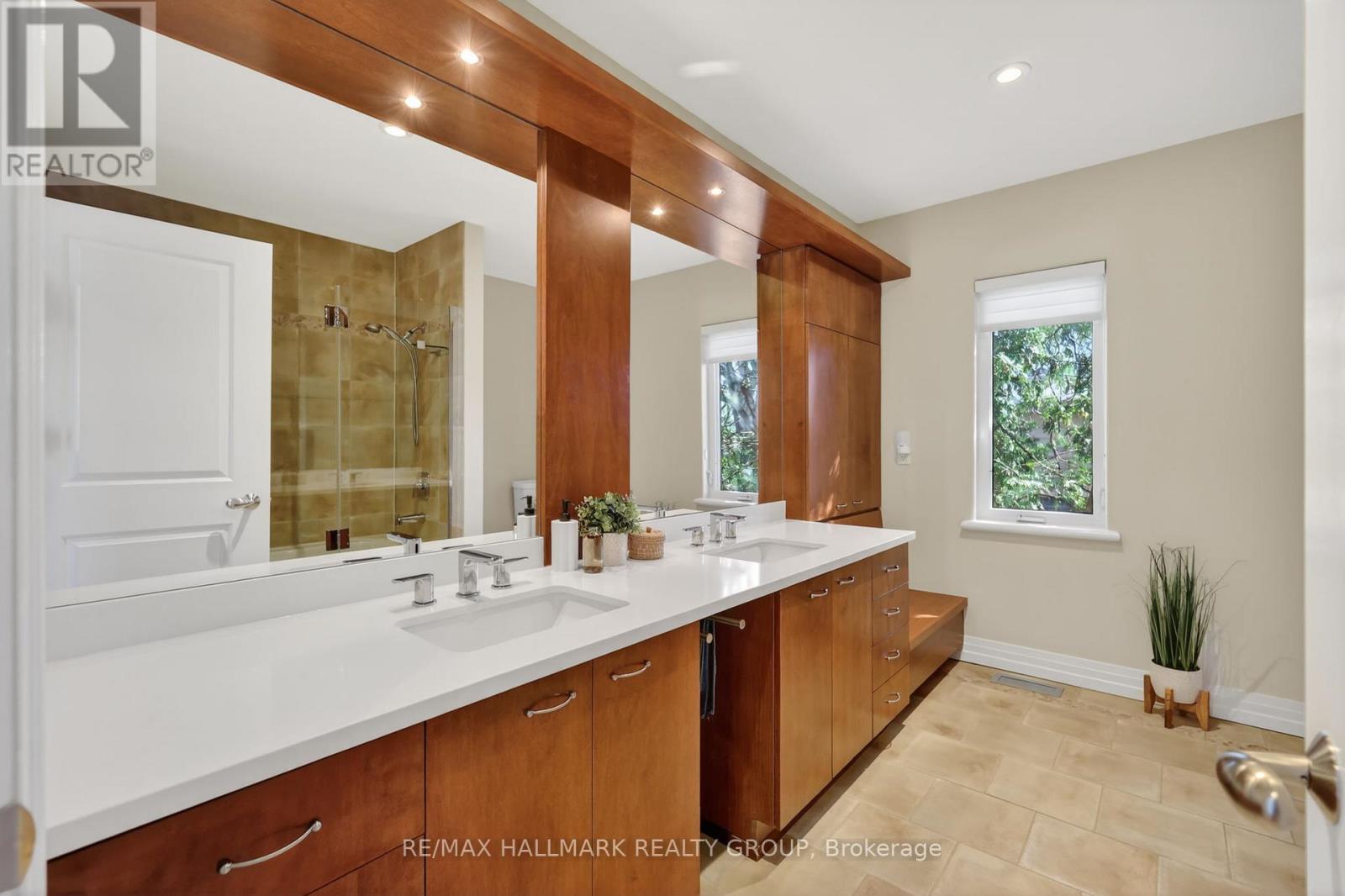 1934 Lenester Avenue, Ottawa, Ontario  K2A 1J9 - Photo 32 - X13065072