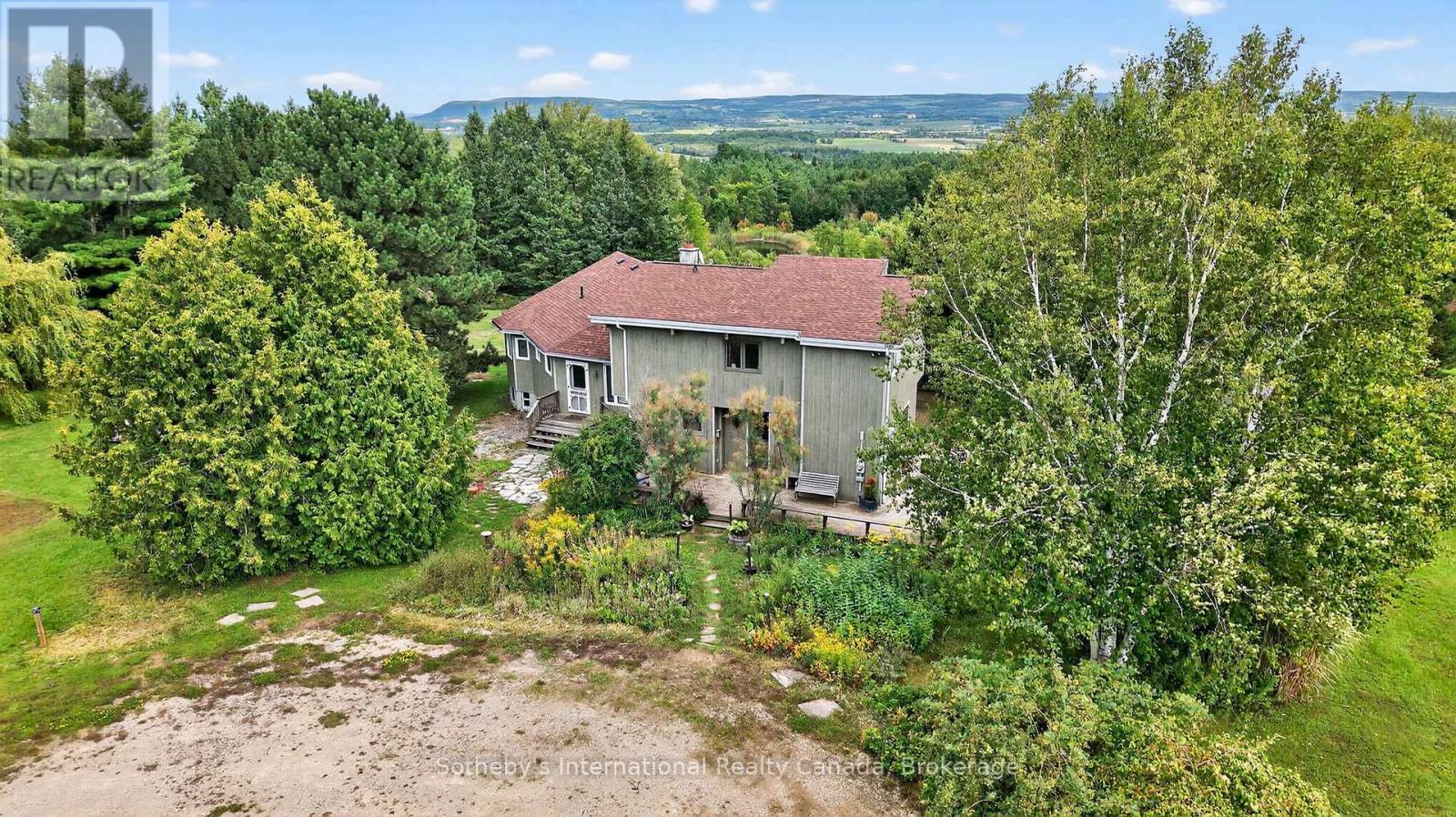 47118 OLD MAIL ROAD, Grey Highlands, Ontario