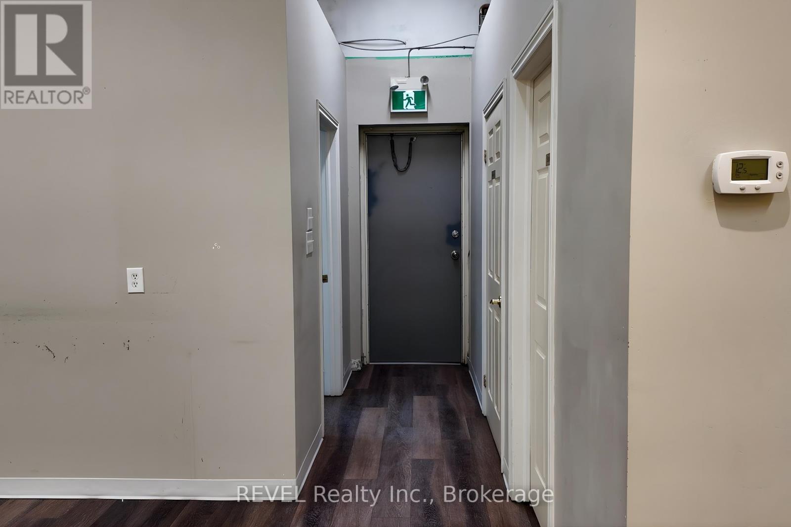 C2 - 211 Martindale Road, St. Catharines, Ontario  L2S 3V7 - Photo 7 - X13065074