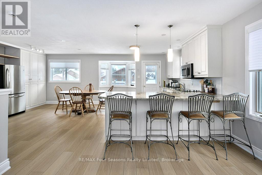 104 Laurie's Court, Blue Mountains, Ontario  L9Y 0L4 - Photo 24 - X12787816