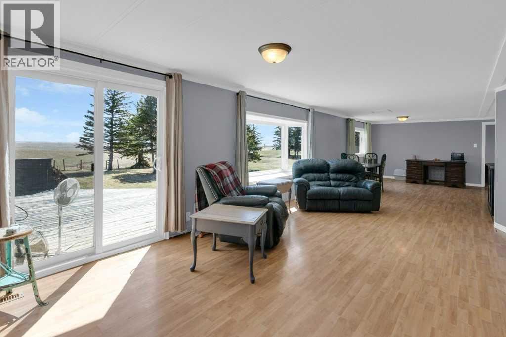253017 Range Road 224, Rural Wheatland County, Alberta  T0J 3G0 - Photo 11 - A2305027
