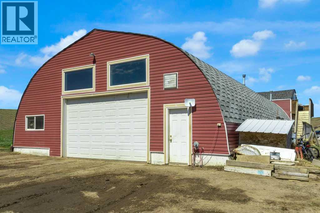 253017 Range Road 224, Rural Wheatland County, Alberta  T0J 3G0 - Photo 2 - A2305027
