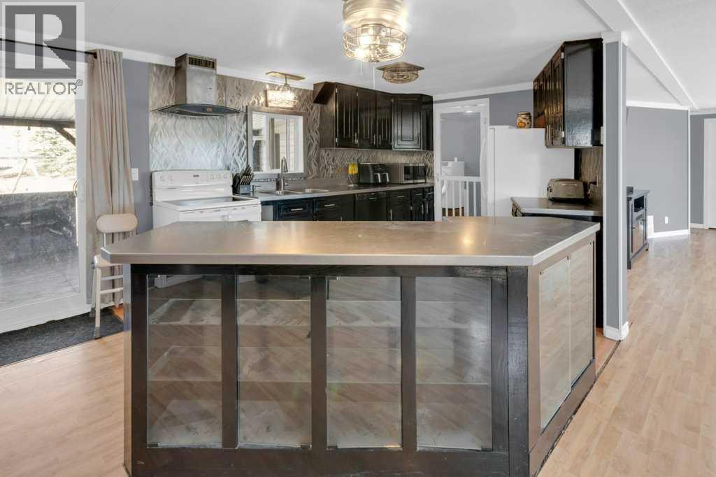 253017 Range Road 224, Rural Wheatland County, Alberta  T0J 3G0 - Photo 4 - A2305027