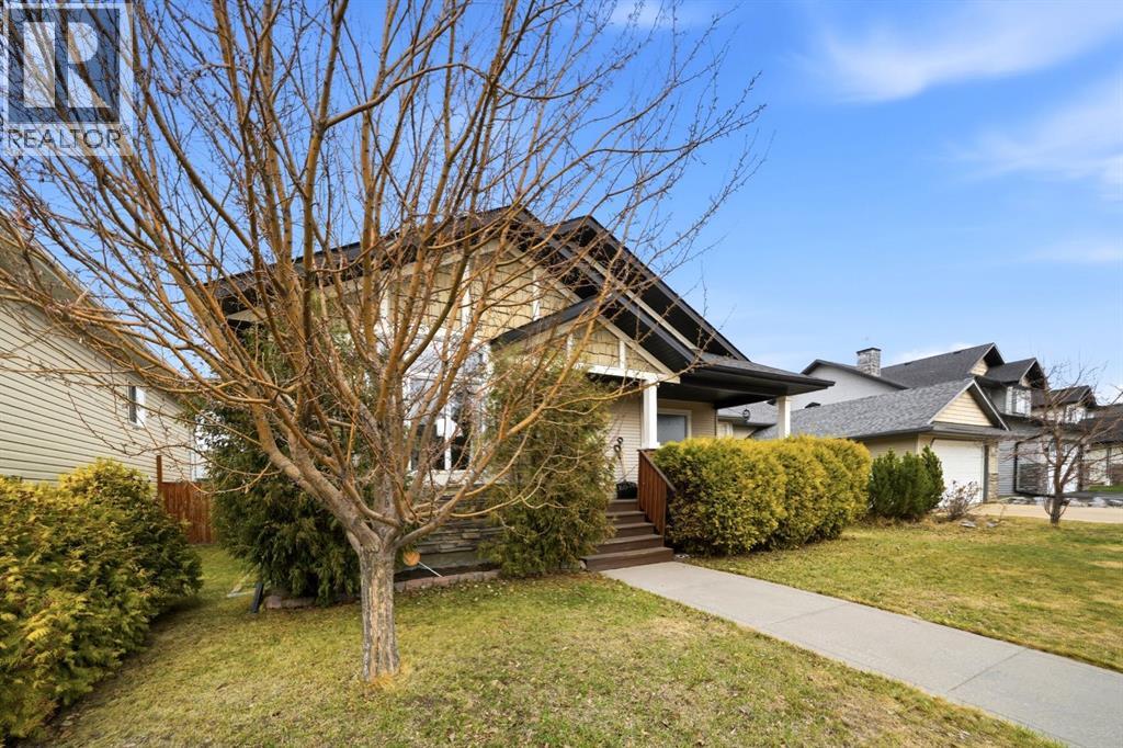 124 Isherwood Close, Red Deer, Alberta  T4R 0B5 - Photo 4 - A2305284