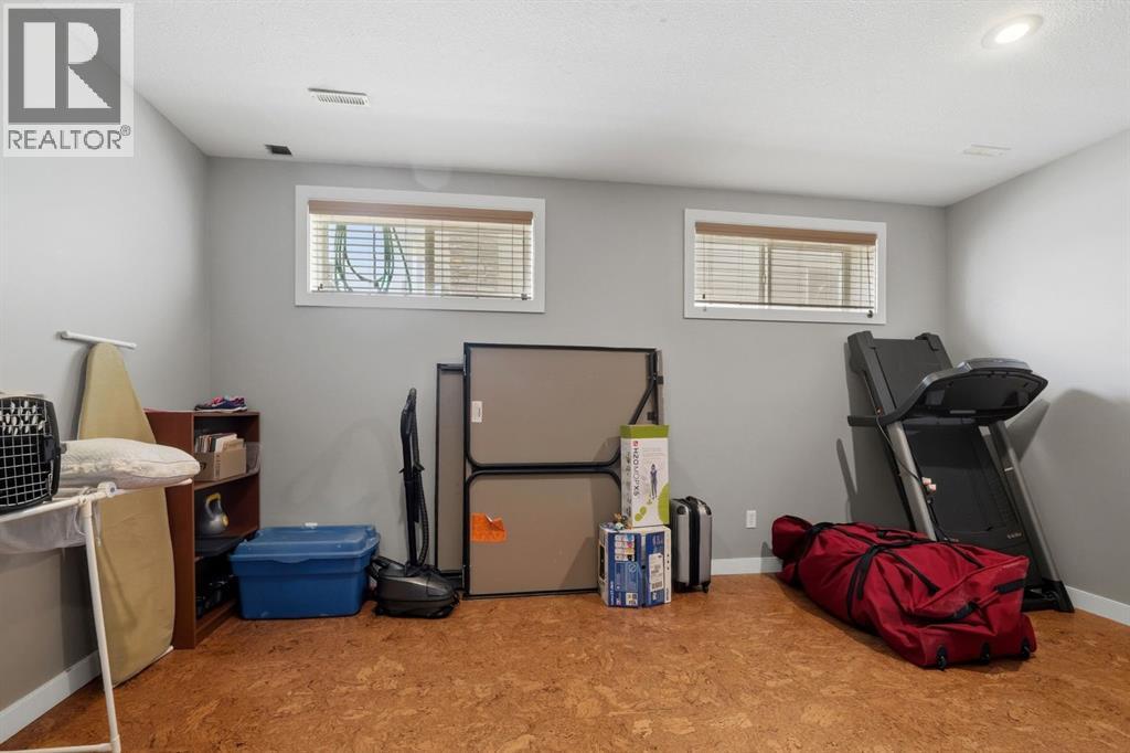 124 Isherwood Close, Red Deer, Alberta  T4R 0B5 - Photo 34 - A2305284