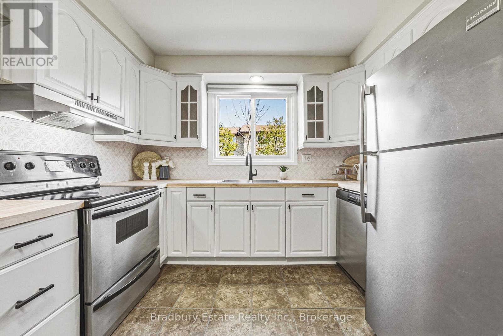 18 - 1450 Sixth Line, Oakville, Ontario  L6H 1X7 - Photo 4 - W13065080