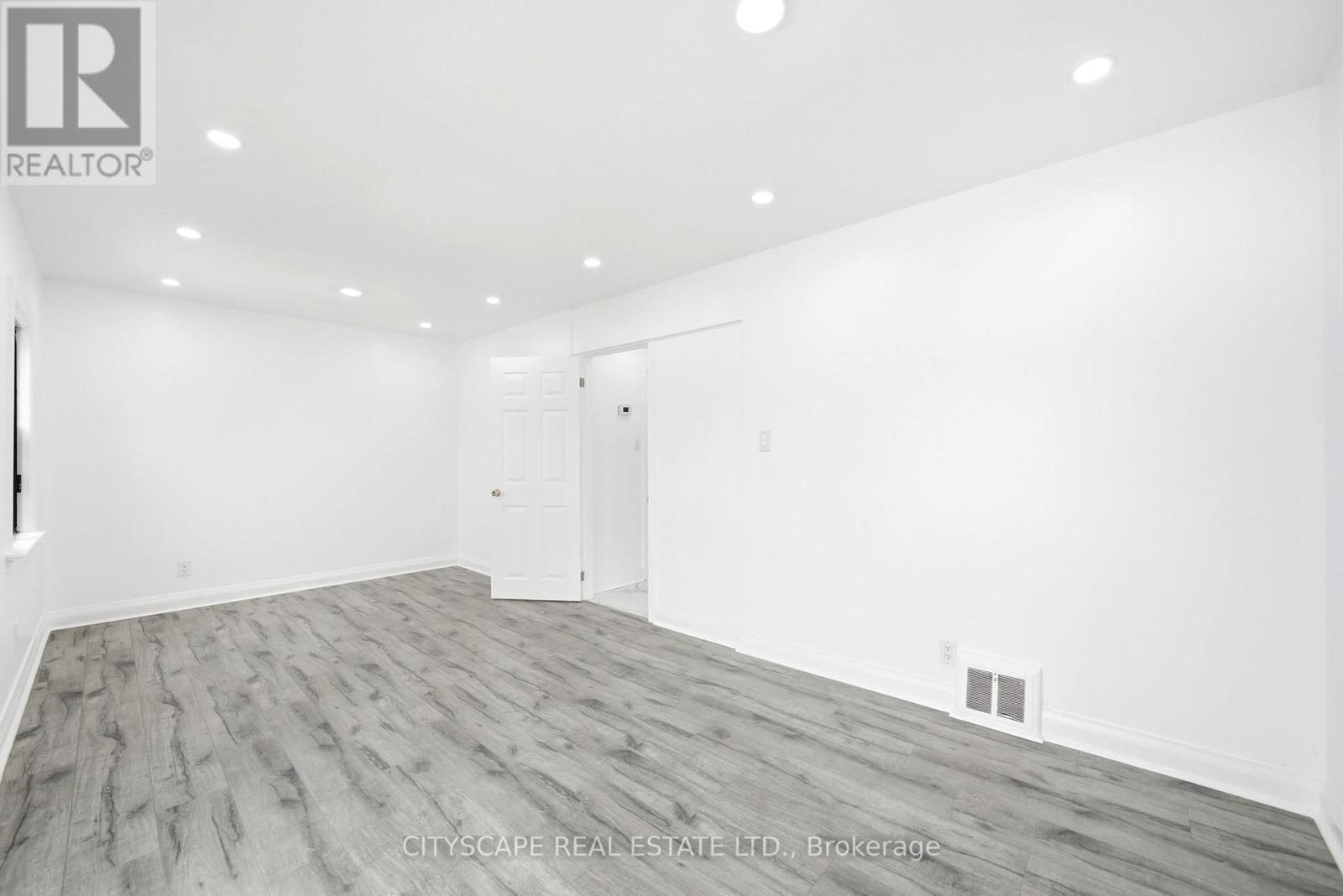 759 Midland Avenue, Toronto, Ontario  M1K 4E5 - Photo 10 - E12792386