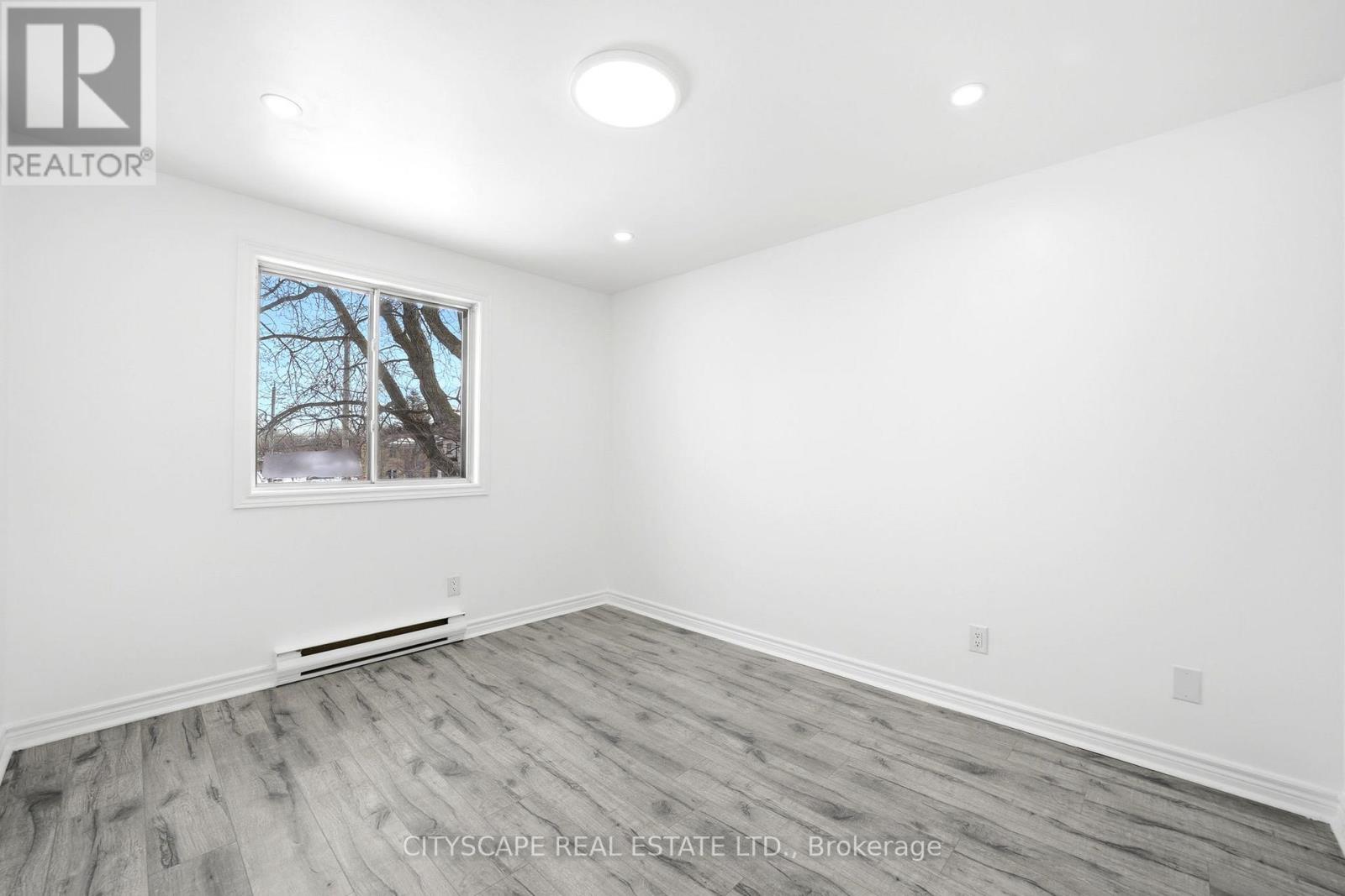 759 Midland Avenue, Toronto, Ontario  M1K 4E5 - Photo 9 - E12792386