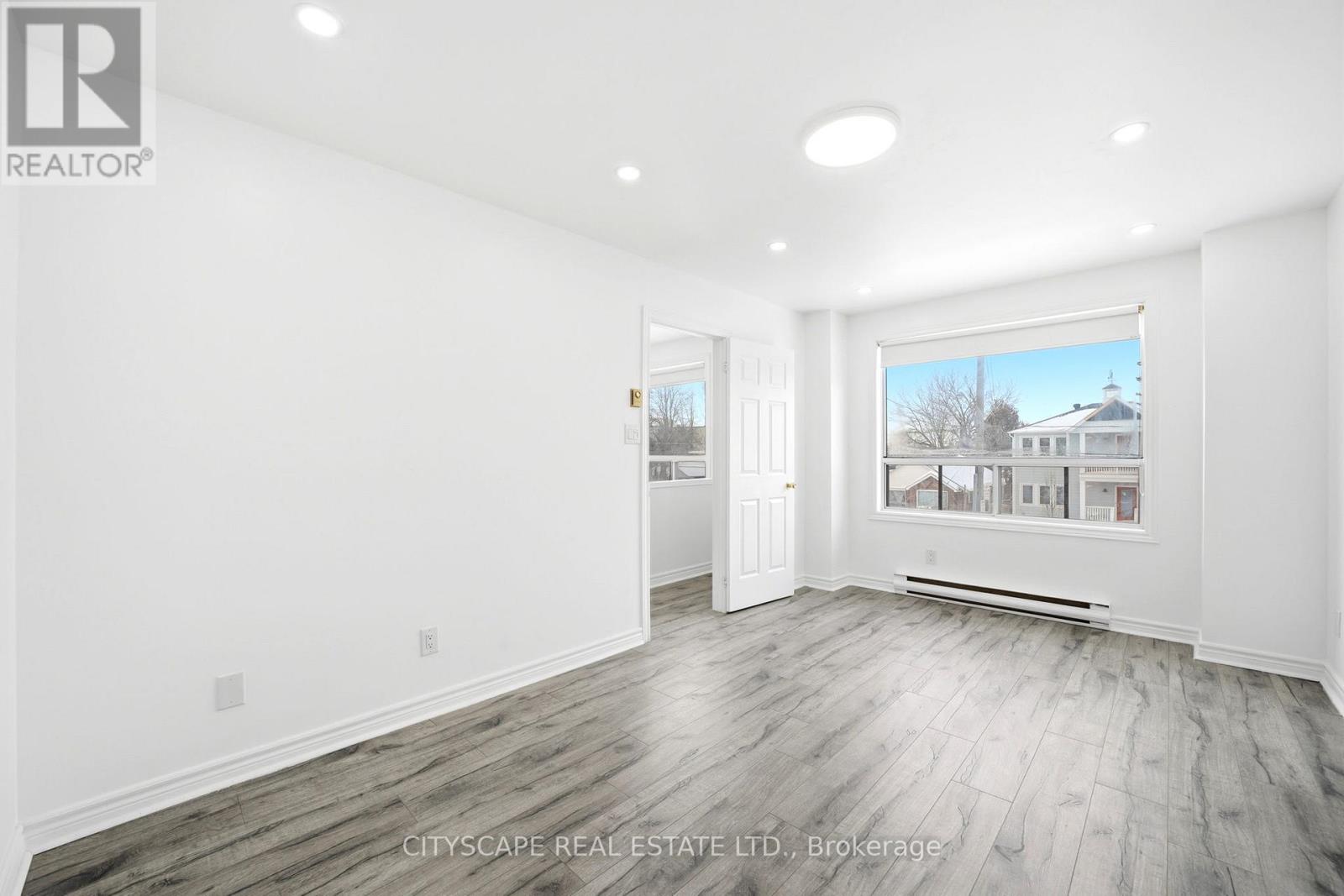 759 Midland Avenue, Toronto, Ontario  M1K 4E5 - Photo 8 - E12792386