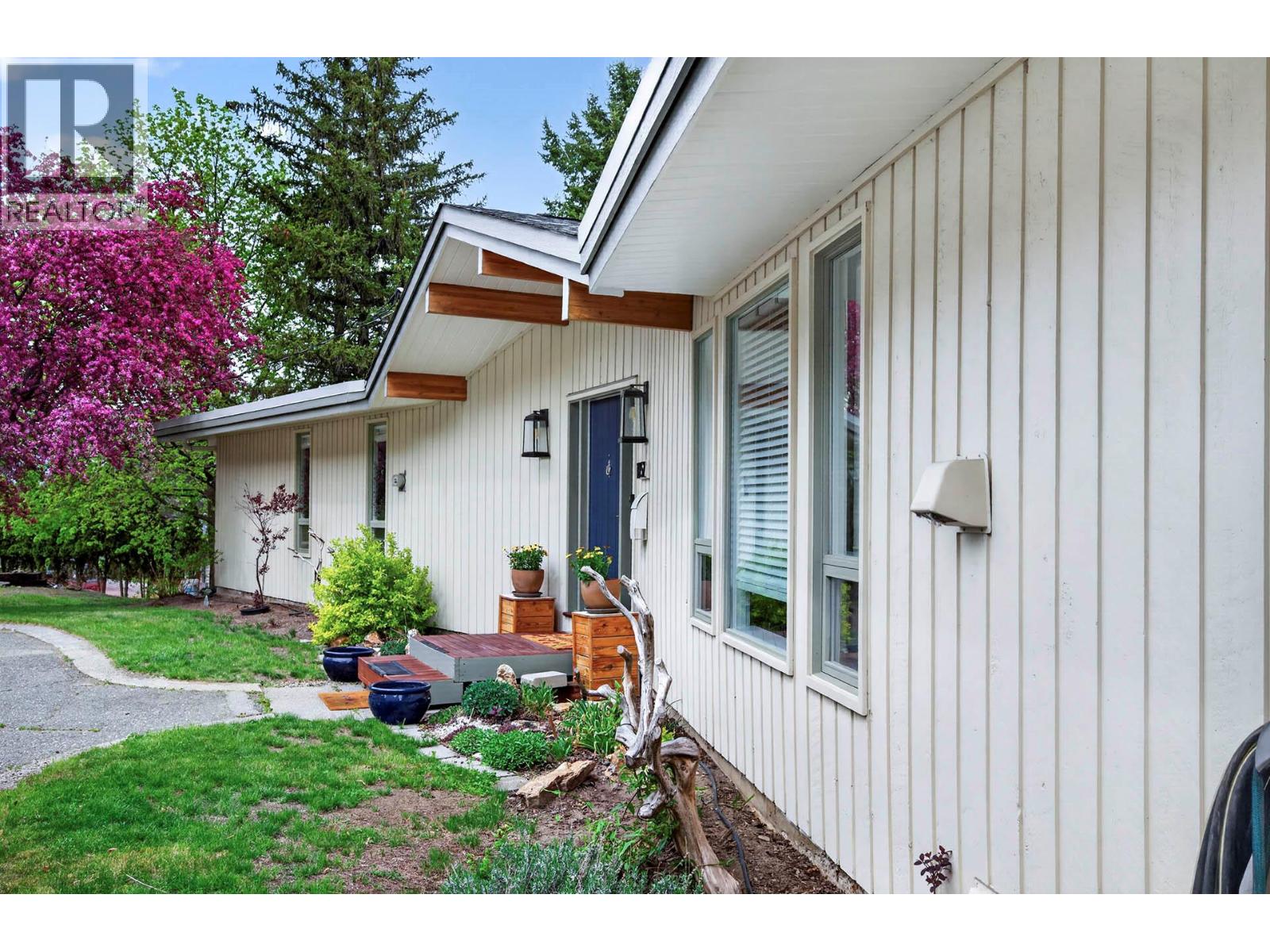 1052 Todd Road, Kamloops, British Columbia  V2C 5B2 - Photo 3 - 10385518