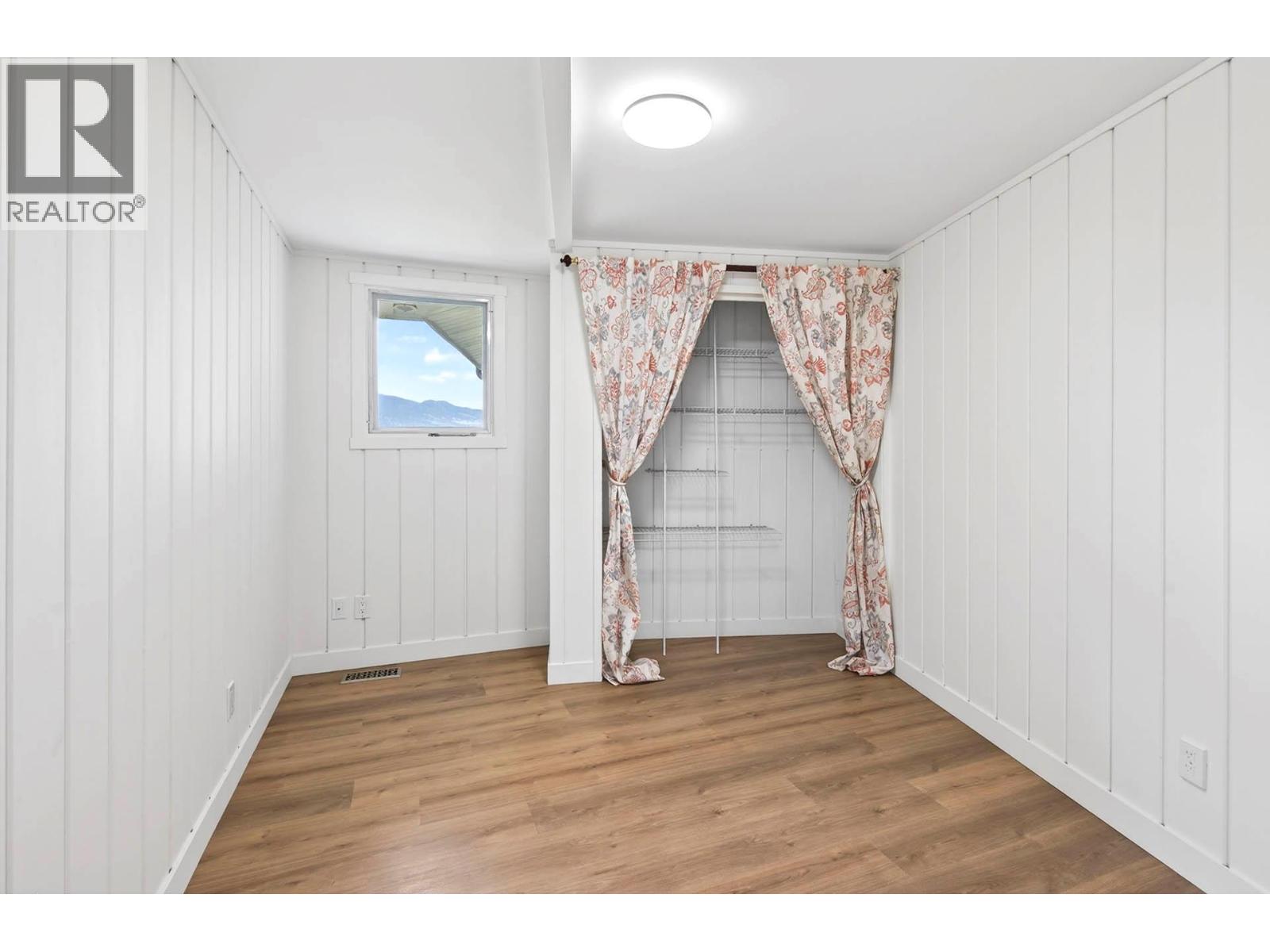 1052 Todd Road, Kamloops, British Columbia  V2C 5B2 - Photo 36 - 10385518