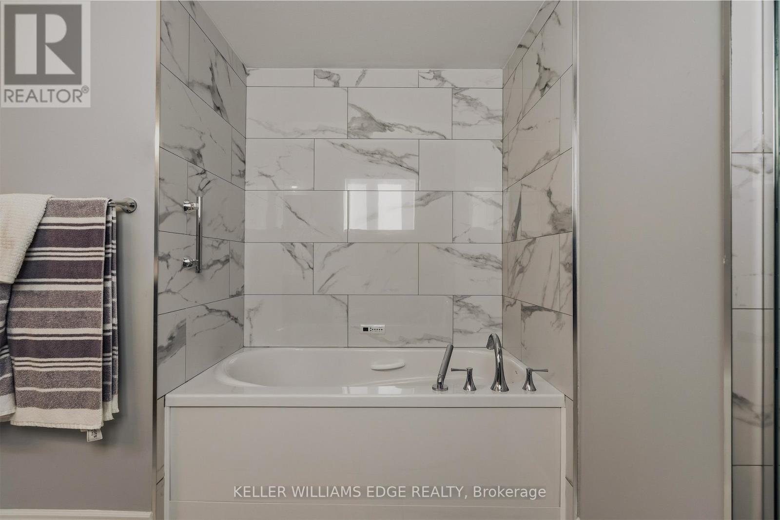 20 - 5255 Lakeshore Road, Burlington, Ontario  L7L 5X6 - Photo 30 - W12796262