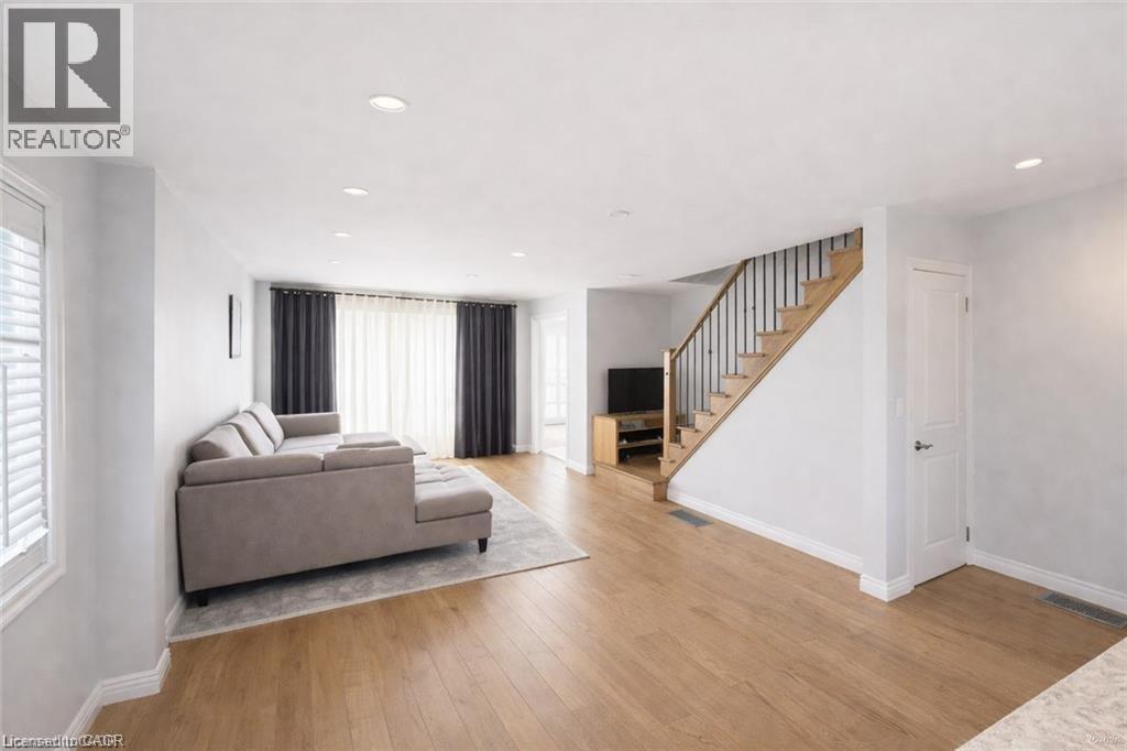 150 Overlea Drive, Kitchener, Ontario  N2M 1T3 - Photo 3 - 40825772
