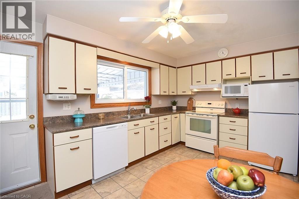 23 Lynndale Drive, Dundas, Ontario  L9H 3L4 - Photo 13 - 40793967