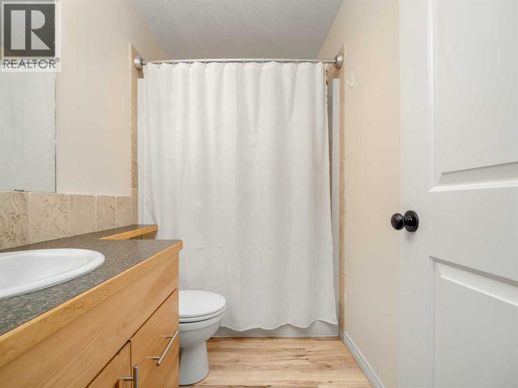1, 16 Cougar Cove N, Lethbridge, Alberta  T1H 5V4 - Photo 24 - A2306499