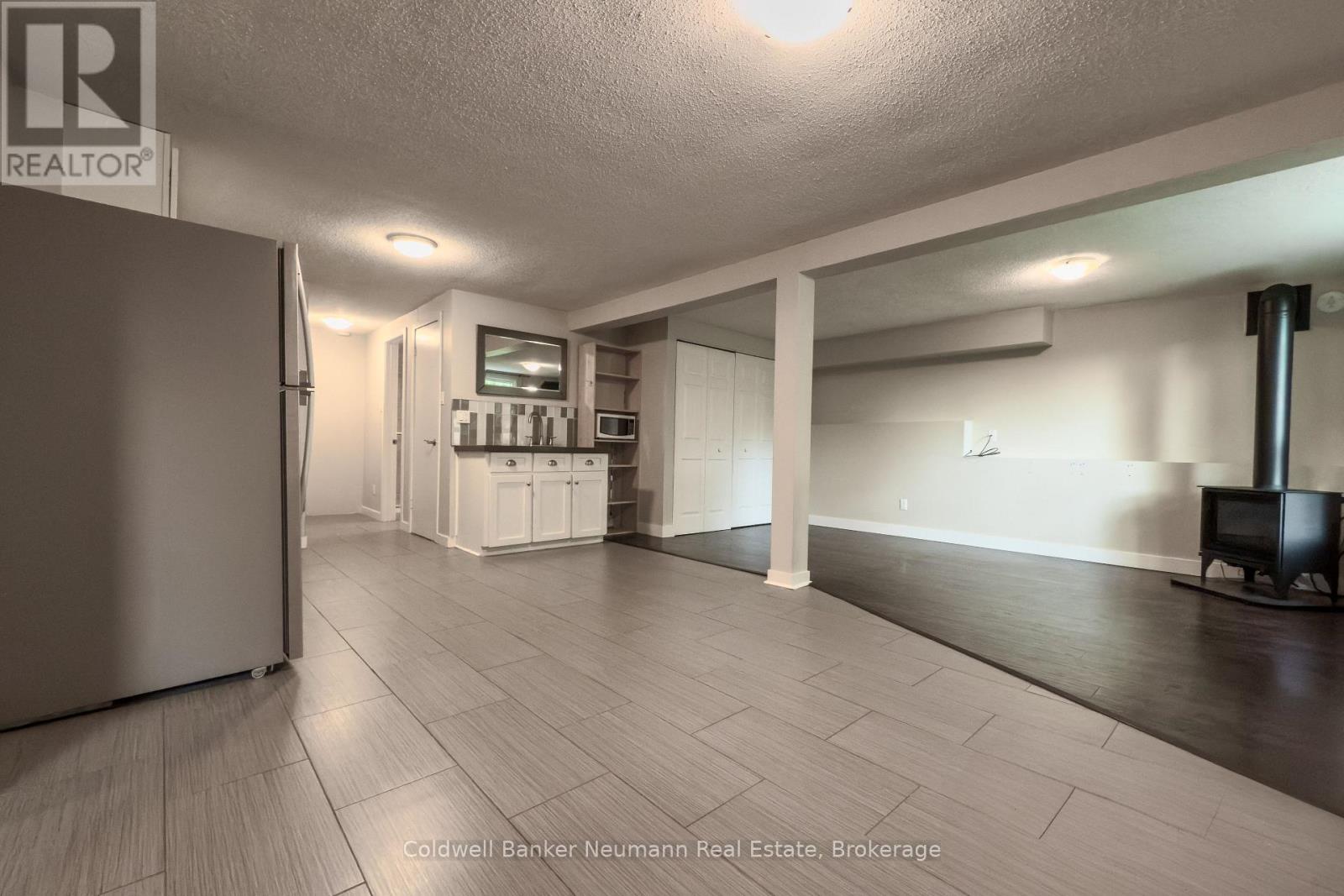 LOWER - 723 SCOTTSDALE DRIVE, Guelph, Ontario