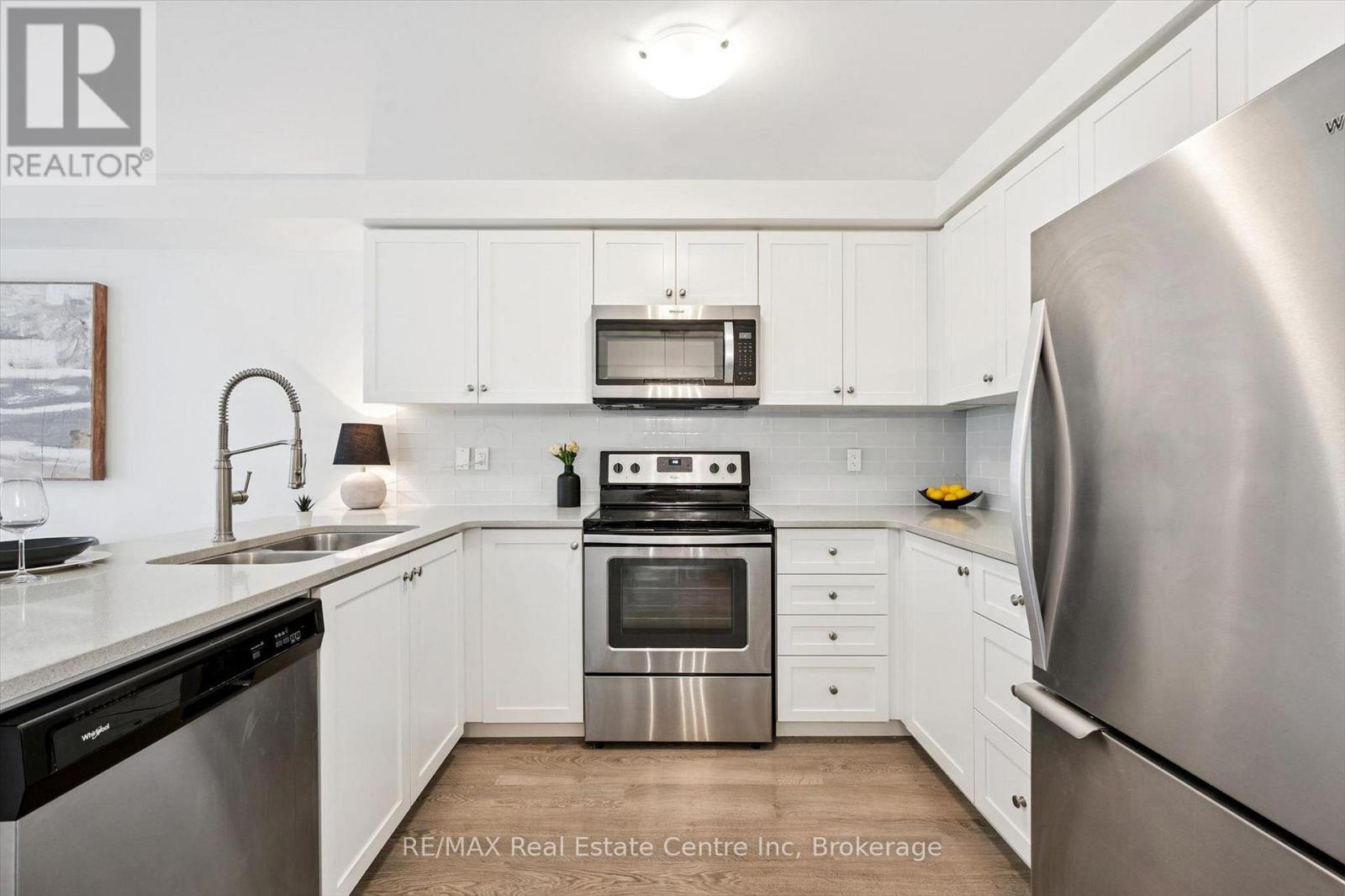 26 Skinner Drive, Guelph (Grange Road), Ontario  N1E 0P7 - Photo 4 - X13064944