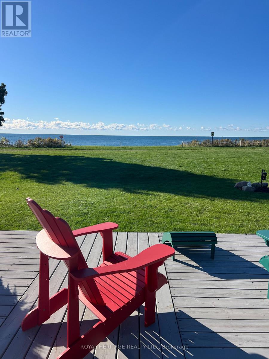 43 BLUFFS ROAD, Clarington, Ontario