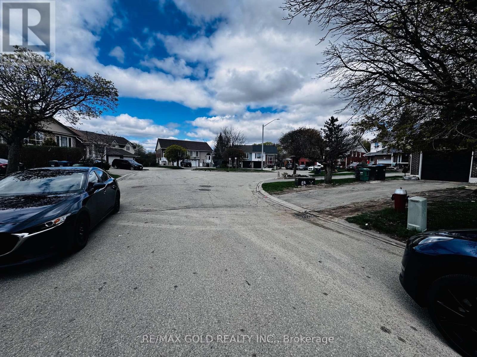 18 Peterson Court, Brampton, Ontario  L6Z 1K6 - Photo 39 - W12740648