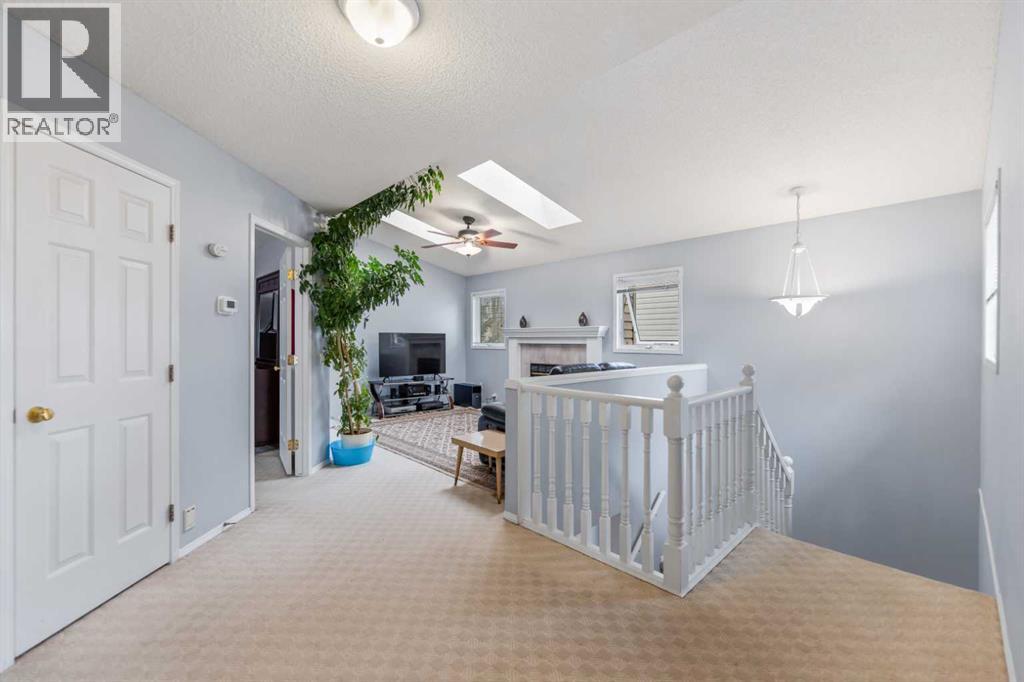 14950 Mt Mckenzie Drive Se, Calgary, Alberta  T2Z 2L4 - Photo 15 - A2305594