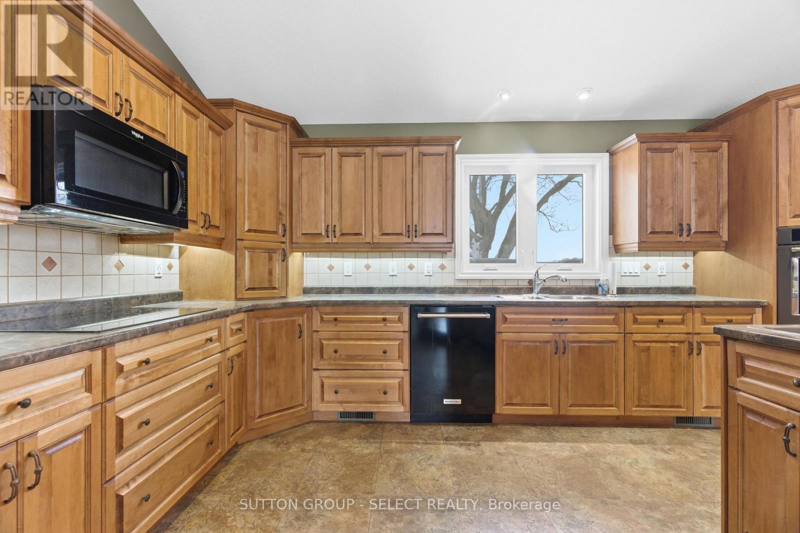 40987 Kirkton Road, South Huron, Ontario  N0M 1S5 - Photo 9 - X13057534
