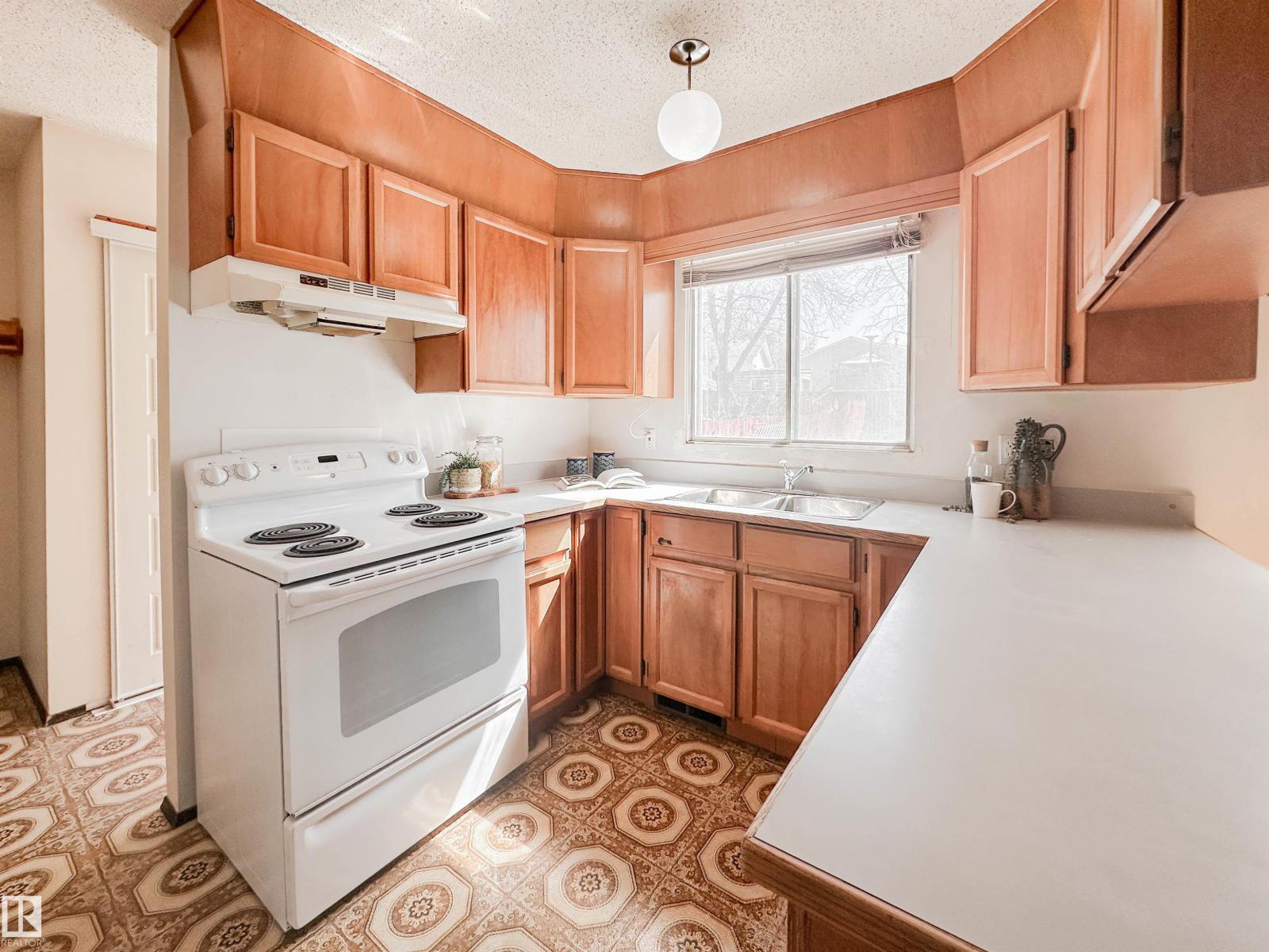1 Forest Dr, St. Albert, Alberta  T8N 1W9 - Photo 15 - E4484973