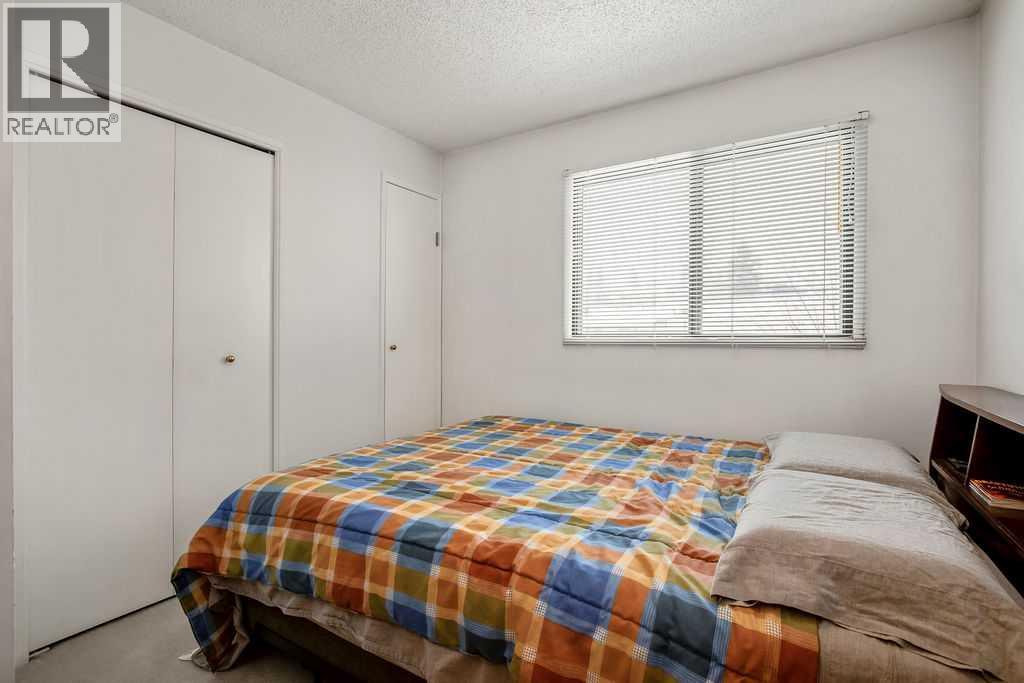 111 Deerfield Drive Se, Calgary, Alberta  T2J 6T9 - Photo 14 - A2292660