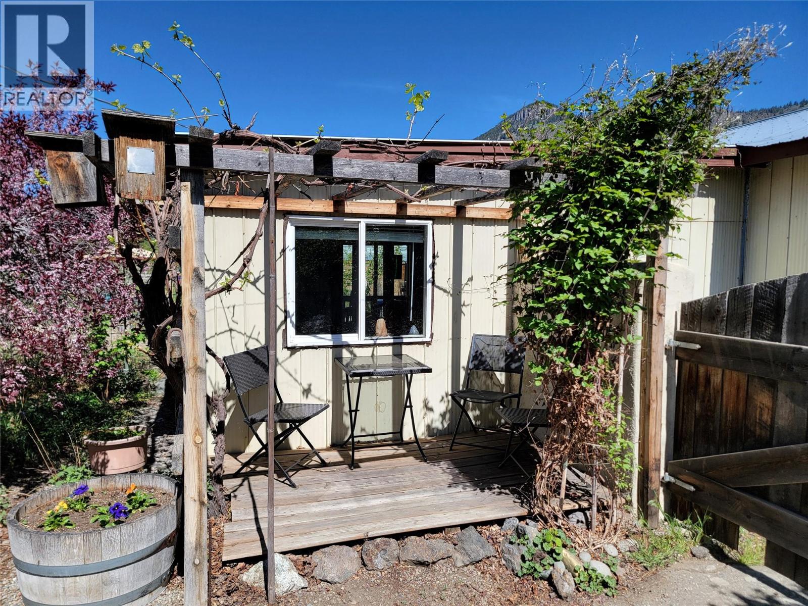 2626 Highway 3, Keremeos, British Columbia  V0X 1N5 - Photo 44 - 10385400