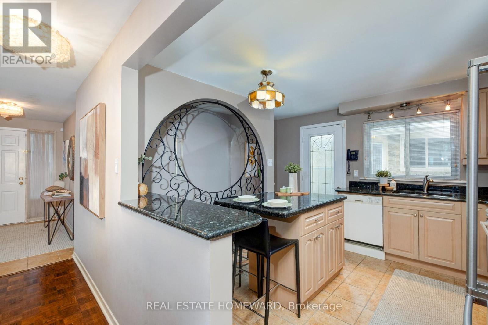 62 Ardgowan Crescent, Toronto, Ontario  M1V 1B3 - Photo 10 - E13006054