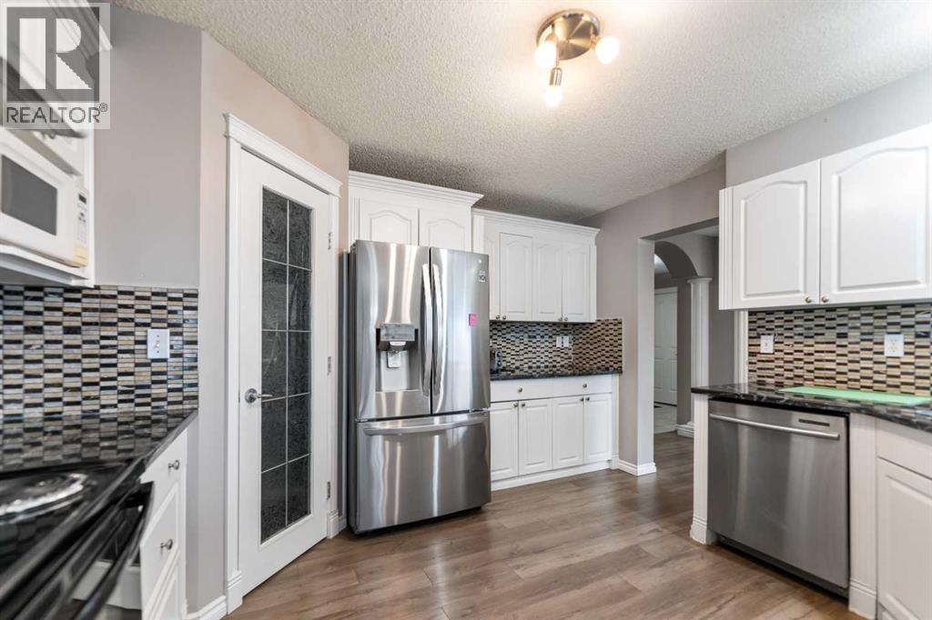 130 Invermere Drive, Chestermere, Alberta  T1X 1L1 - Photo 15 - A2303301
