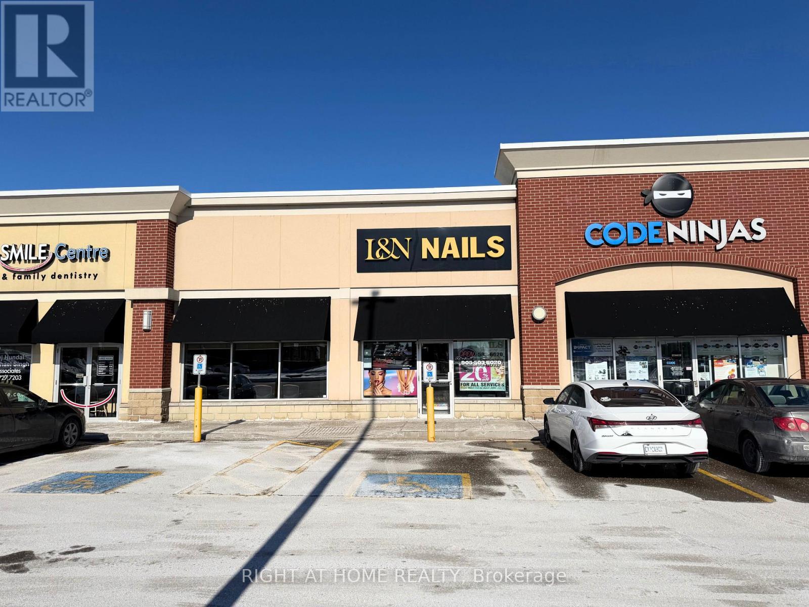 C3 - 115 FIRST COMMERCE DRIVE, Aurora, Ontario