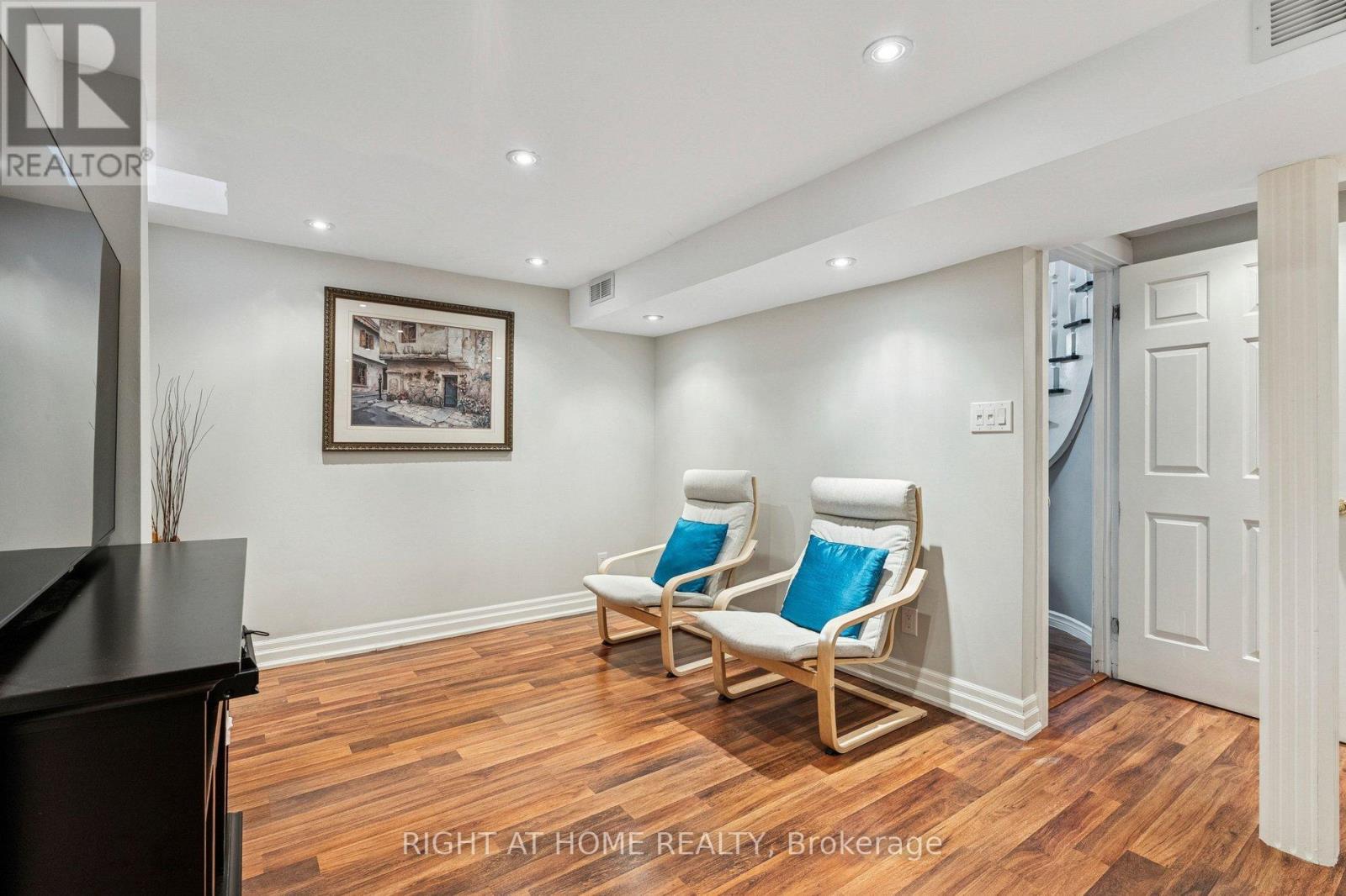 10 Claudia Avenue, Vaughan, Ontario  L4L 6S1 - Photo 37 - N12842528