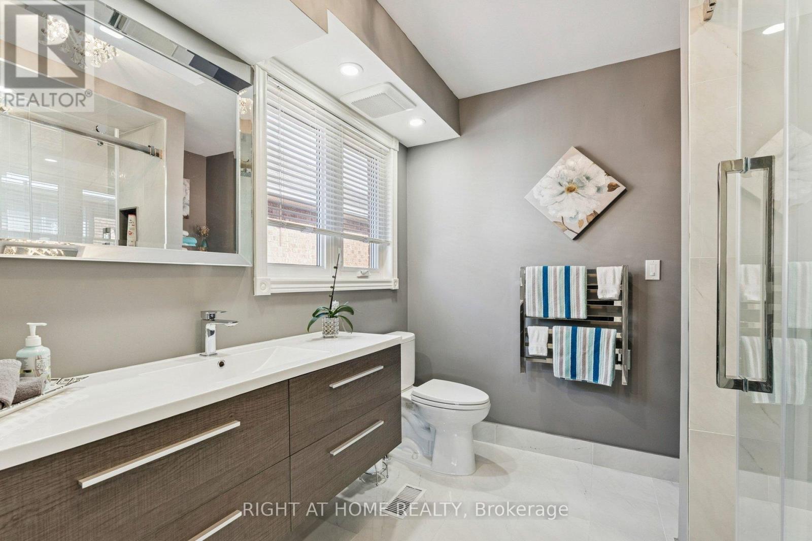 10 Claudia Avenue, Vaughan, Ontario  L4L 6S1 - Photo 23 - N12842528