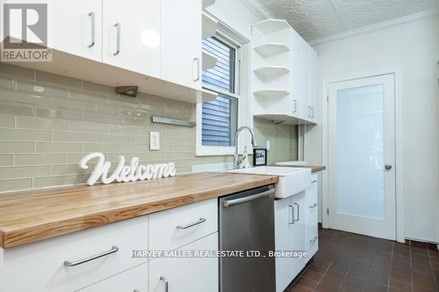 178 Manning Avenue, Toronto, Ontario  M6J 2K5 - Photo 8 - C13064946