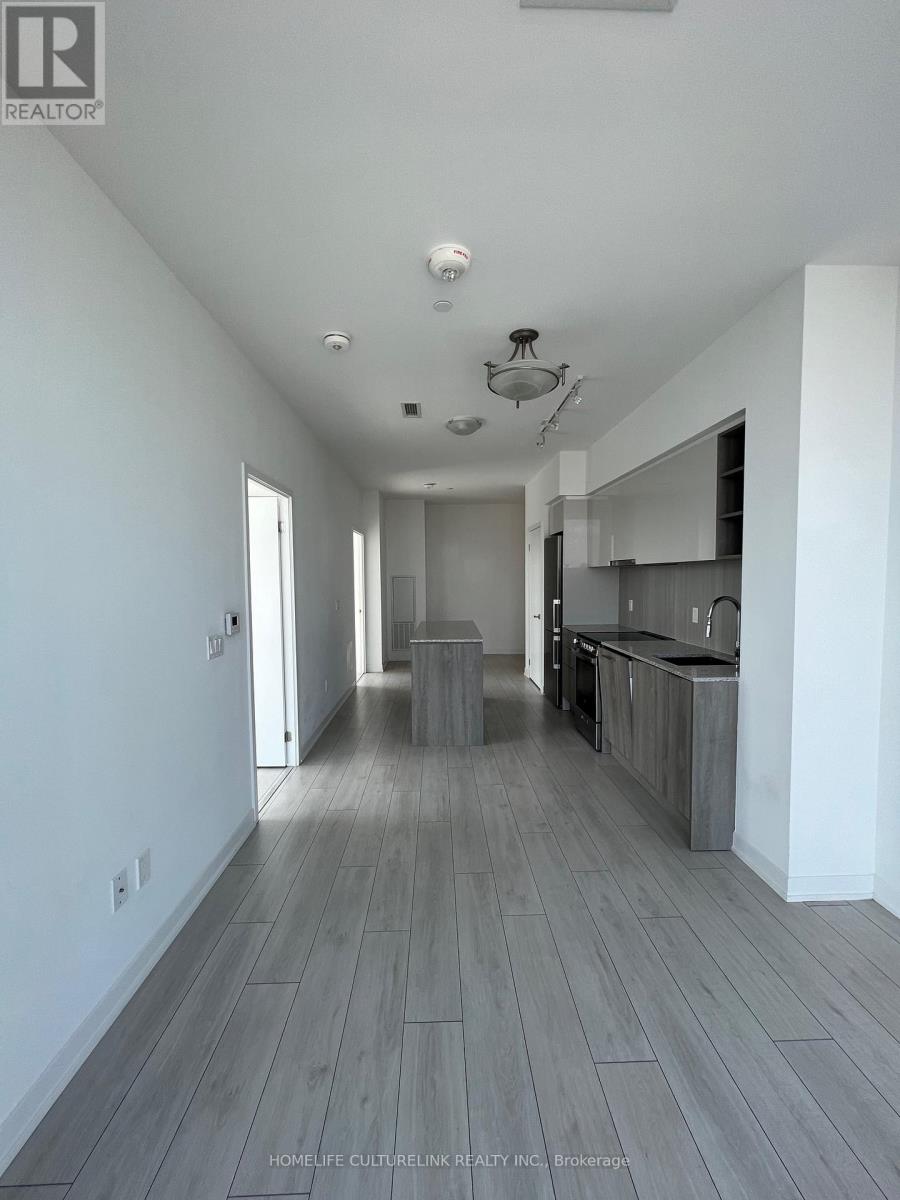 1402 - 31 TIPPETT ROAD - Photo 2