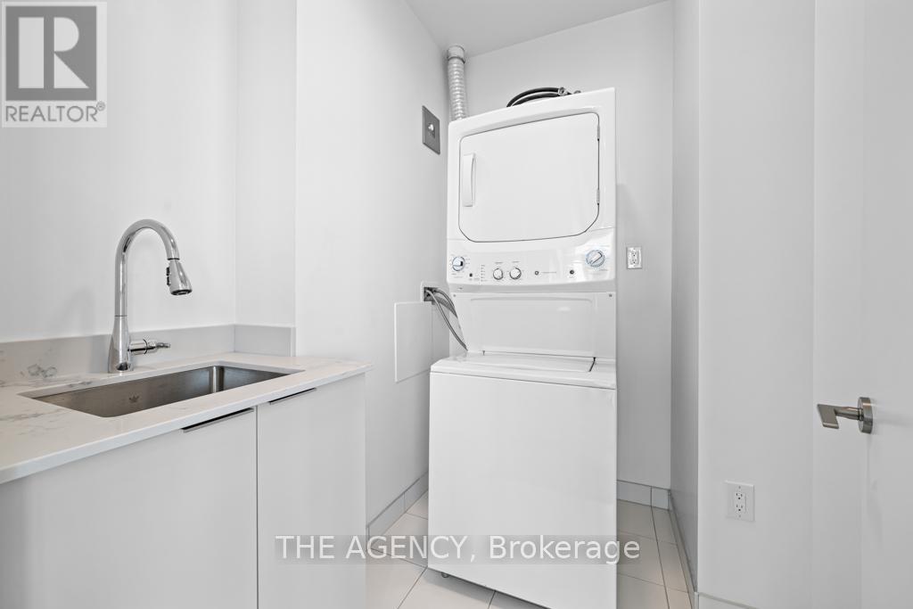 4506 - 39 Roehampton Avenue, Toronto, Ontario  M4P 0G1 - Photo 17 - C13065070