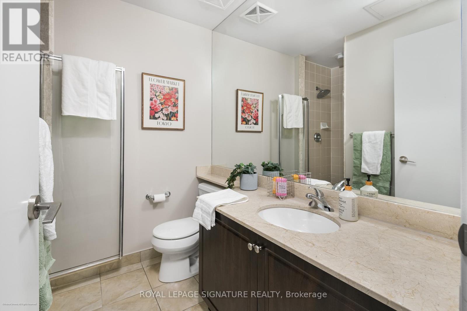 2104 - 215 Fort York Boulevard, Toronto, Ontario  M5V 4A2 - Photo 12 - C13065152