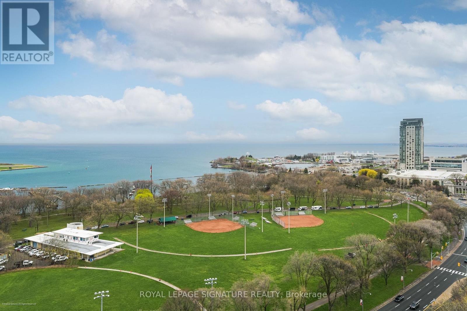 2104 - 215 Fort York Boulevard, Toronto, Ontario  M5V 4A2 - Photo 14 - C13065152