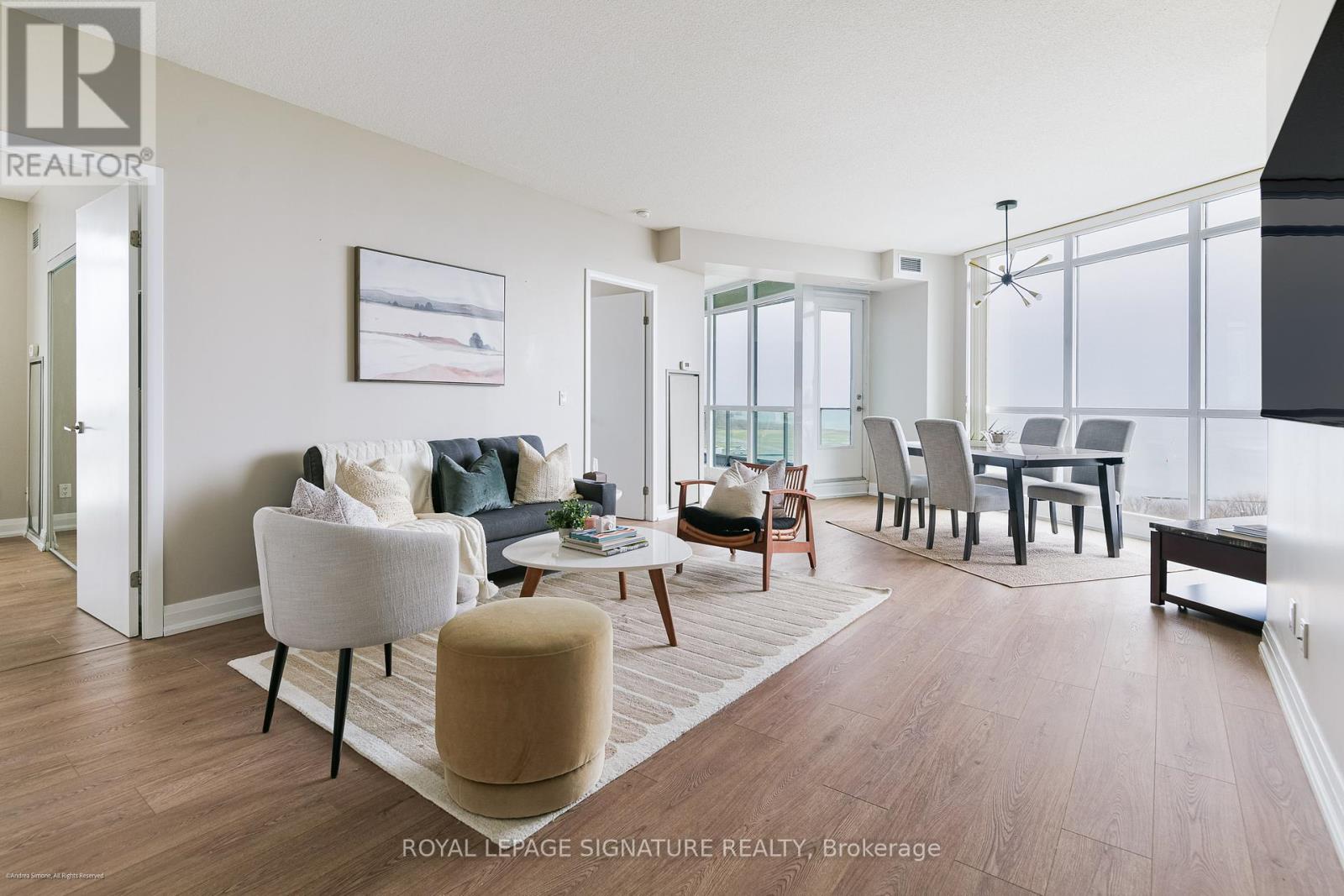2104 - 215 Fort York Boulevard, Toronto, Ontario  M5V 4A2 - Photo 4 - C13065152